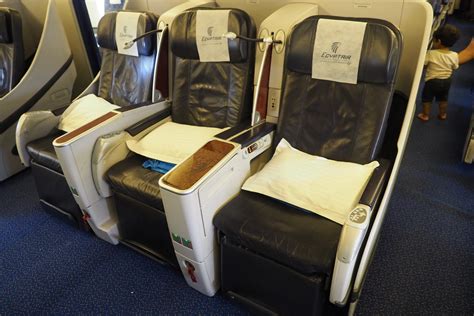 egyptair 777 business class.